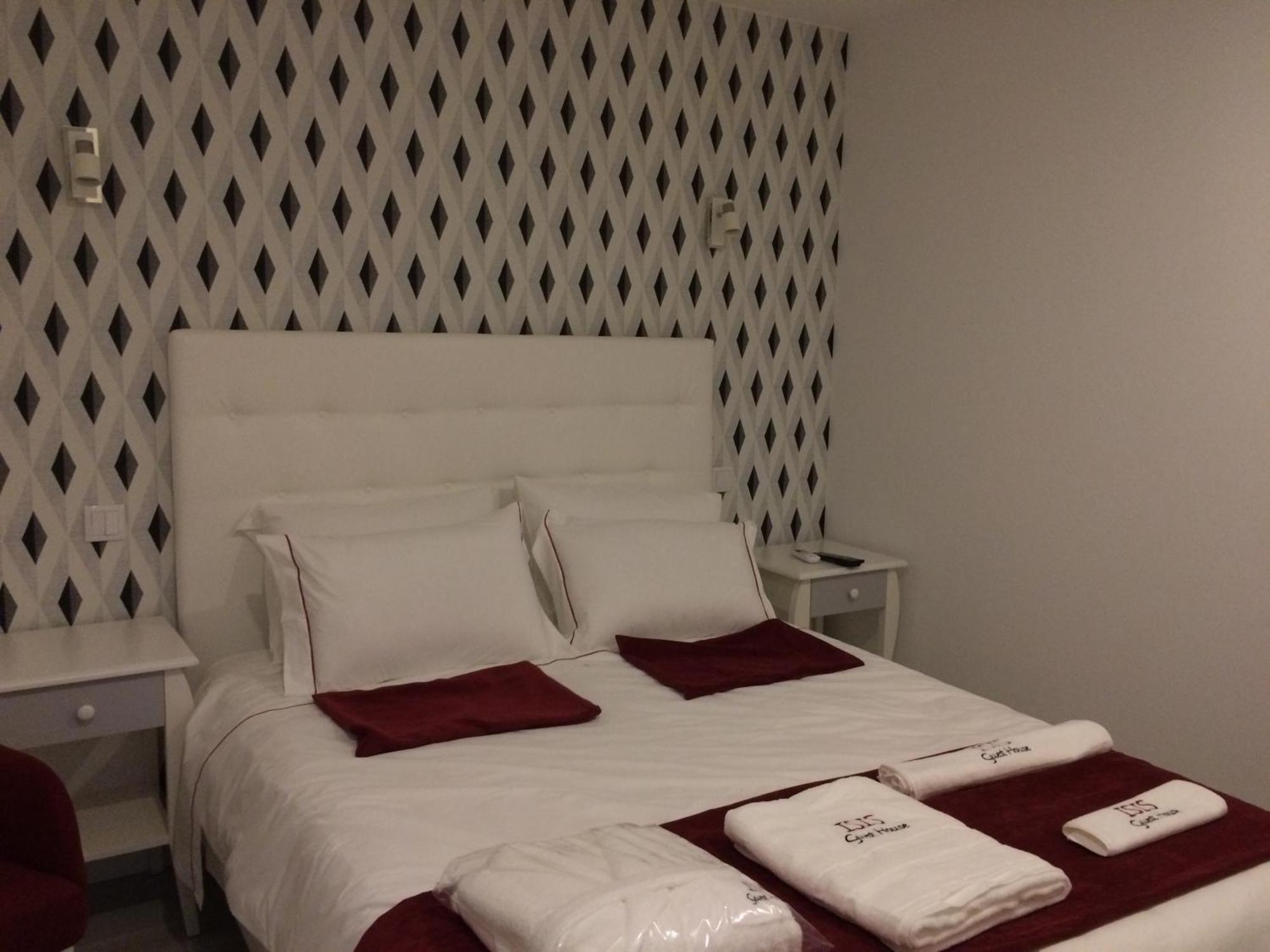 Isis Guest House Braga Exterior foto